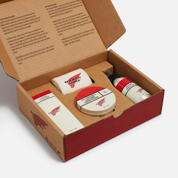 98030 Oil Tanned Leather Care Kit